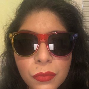 Meet your Posher, Vivian